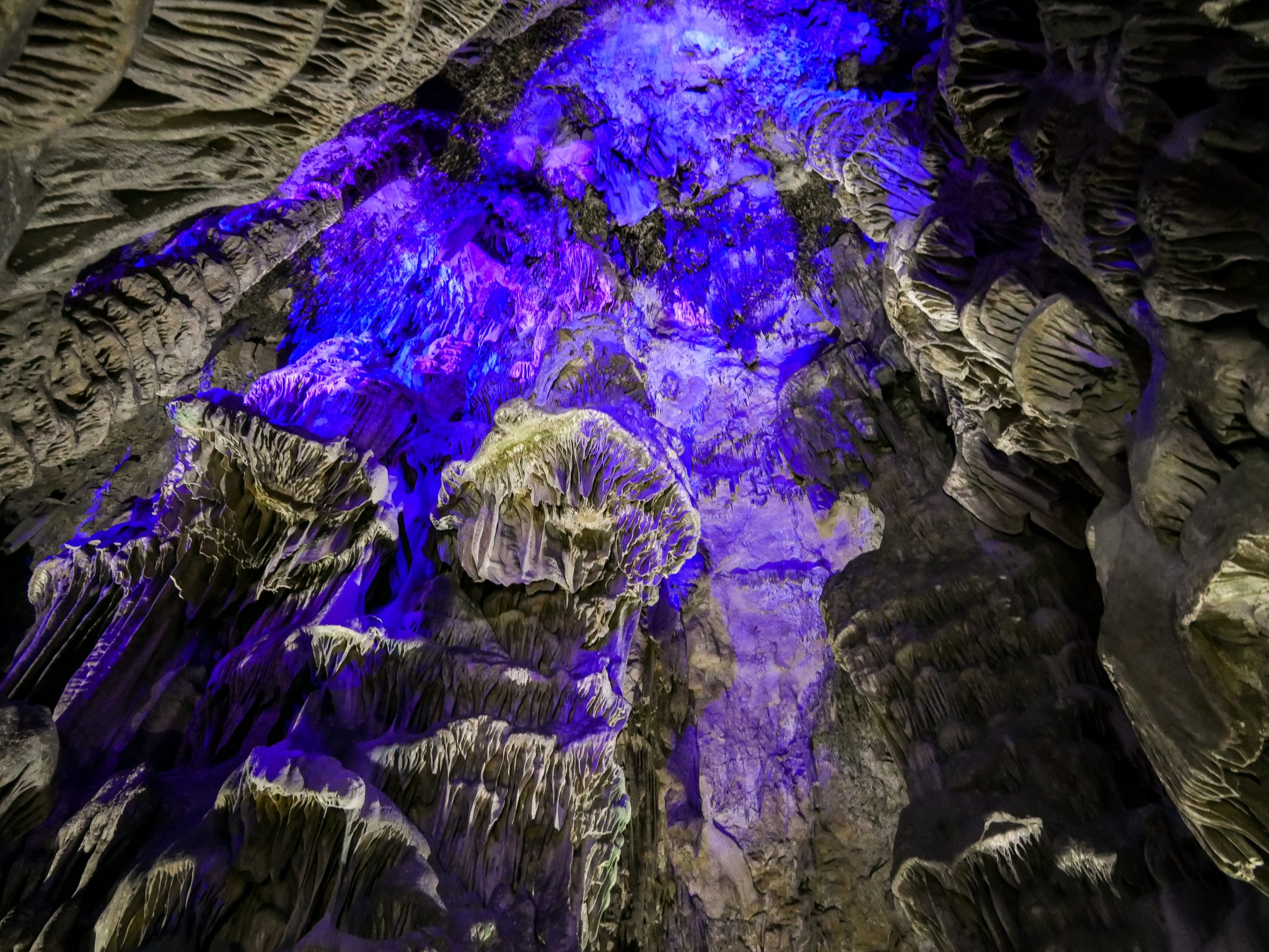 Die St. Michael's Cave (Höhle) ist ein Schauplatz für Konzerte und die Miss Gibraltar wird hier ebenfalls gewählt.