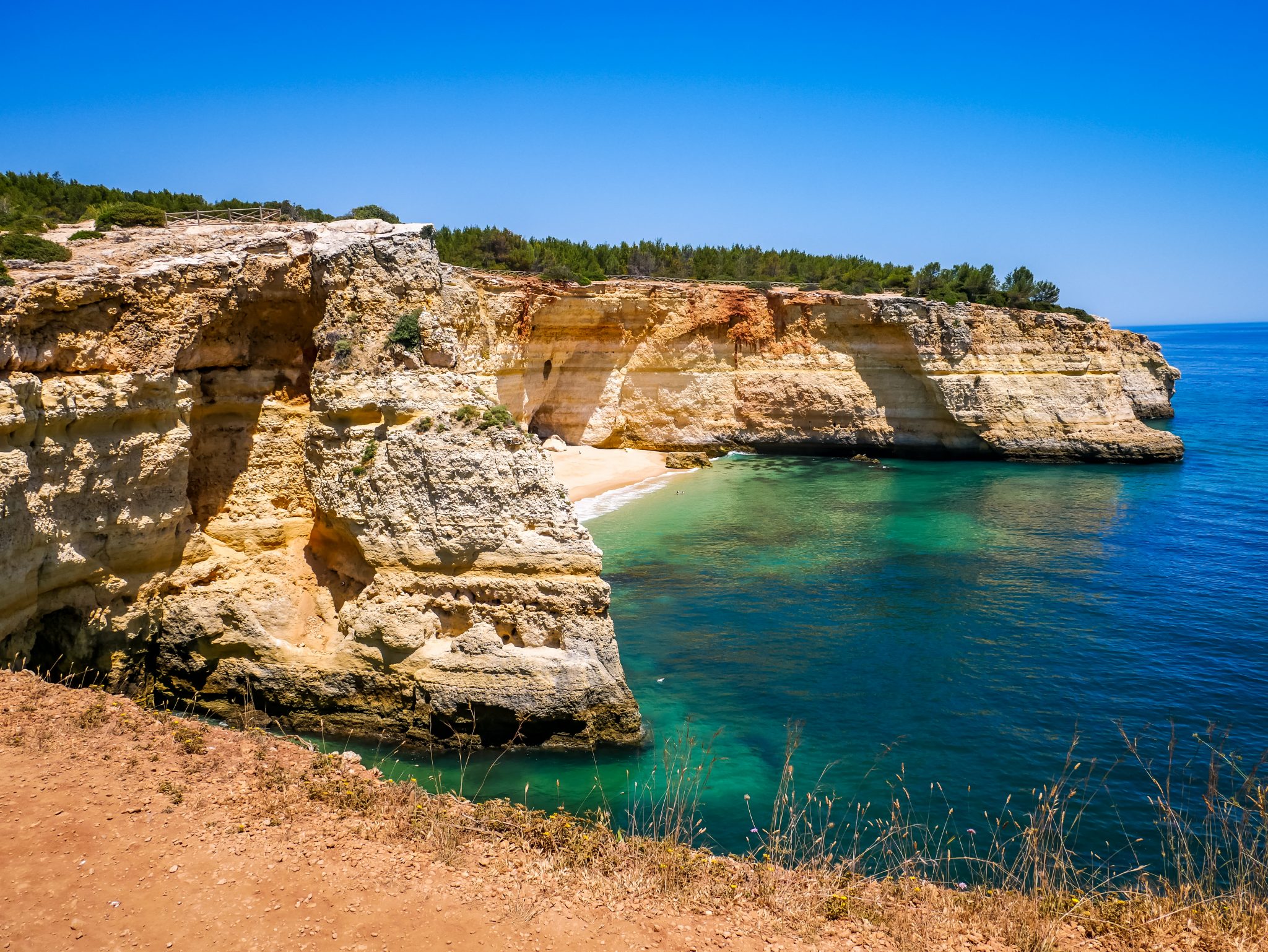 Die Klippen an der Algarve Küste sind einmalig!